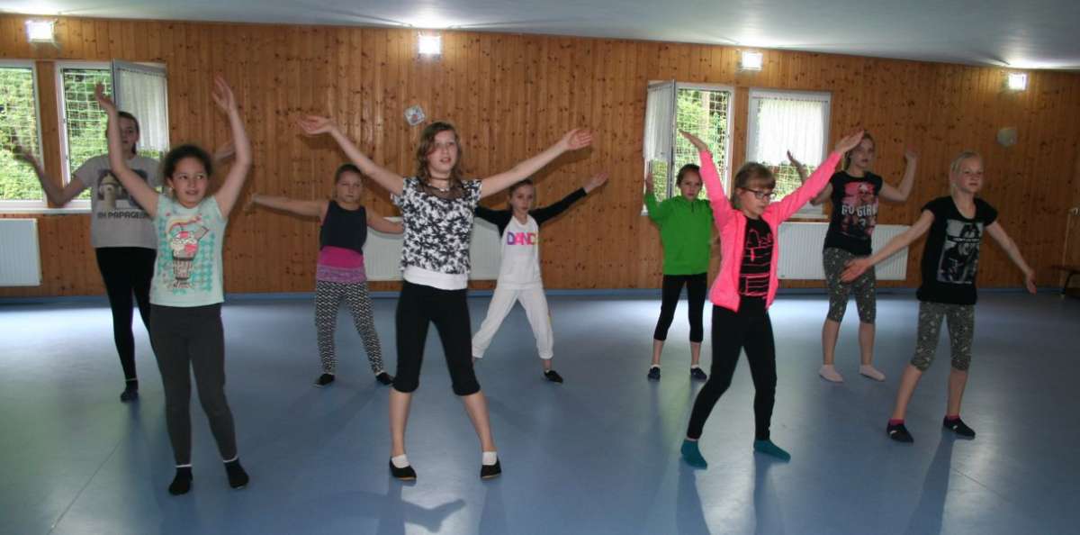 Lets Dance - das Tanzferienlager Lets Dance - das Tanzferienlager